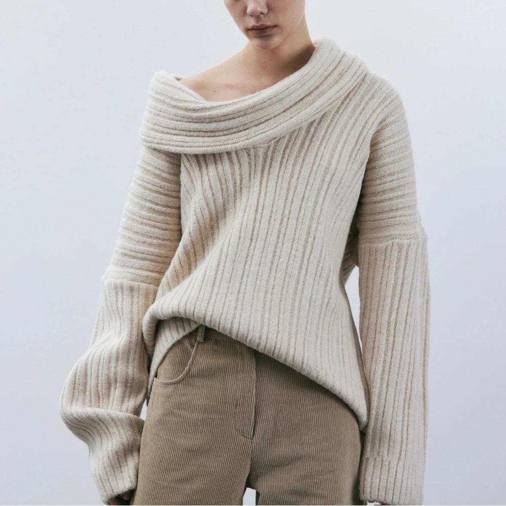 Source Unknown Becca High Roll Knit Pullover Sweater - Picture 3 of 10